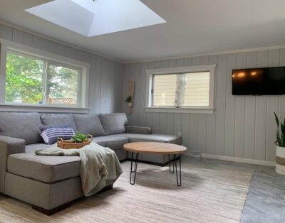 Lakewood Beach Retreat (Family Friendly!)